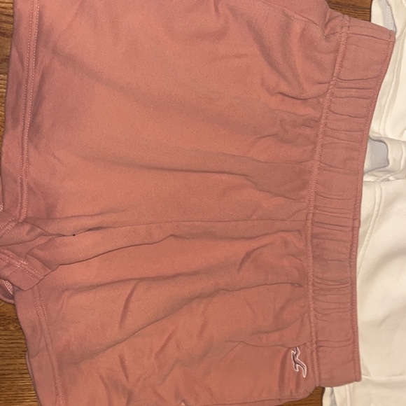 BUNDLE OF FOUR Hollister 5 inch men’s shorts - Picture 4 of 10